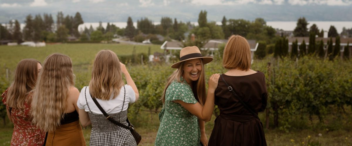 Five women on a wine tour bachelorette party in Kelowna, BC